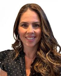 Danielle Pomeroy's Instagram, Twitter & Facebook