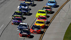 Would step down as president of nascar in 2000 and be replaced by ____ _, who would serve as president until 2003. Report Nascar Owners Could Sell Auto Racing Series