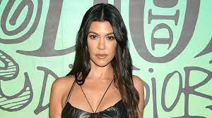 Simply captioning the photos with a scissor emoji, the. Kourtney Kardashian Reveals Her Short Bob Haircut By Travis Barker See Photos Allure