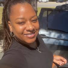 Can hotels interfere with beach access in Goa?