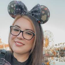 Laura Flores and Salvador Martinez's Wedding Website