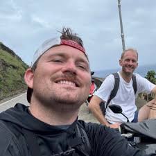 Taylor Vos (@taynay101)