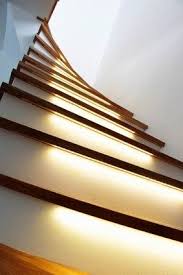 Treppen Selber Bauen Mit Led Licht Selber Bauen De In 2020 Treppe Selber Bauen Treppen Licht Treppe