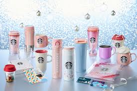 スターバックス ヴィア® パイクプレイス® ロースト ¥1,026. ã‚¹ã‚¿ãƒ¼ãƒãƒƒã‚¯ã‚¹ã®ã‚¯ãƒªã‚¹ãƒžã‚¹é™å®šã‚°ãƒƒã‚ºç¬¬2å¼¾ ãƒ›ãƒ­ã‚°ãƒ©ãƒ è¼ããƒžã‚°ã‚„ ã‚¹ãƒŽãƒ¼ãƒ‰ãƒ¼ãƒ  ã®ã‚¿ãƒ³ãƒ–ãƒ©ãƒ¼ ãƒ•ã‚¡ãƒƒã‚·ãƒ§ãƒ³ãƒ—ãƒ¬ã‚¹