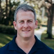 Drew Lowery and I have decided we're only flying private from now on- no  more commercial 😂.