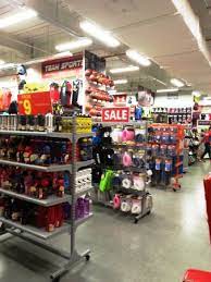 Bukit bintang is a trendy shopping and entertainment district, also popular with tourists and locals alike. Tripadvisor Display Area Of Sports Direct Com ØµÙˆØ±Ø© Ù…ÙŠØ¯ ÙØ§Ù„ÙŠ Ù…ÙŠØºØ§Ù…ÙˆÙ„ ÙƒÙˆØ§Ù„Ø§Ù„Ù…Ø¨ÙˆØ±