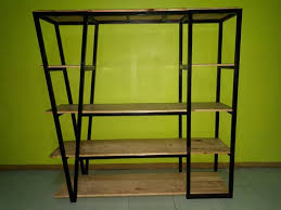 Membuat rak meja tv dari bahan kayu pallet jadi sumber : Meja Tv Minimalis Besi Holo Home Desaign