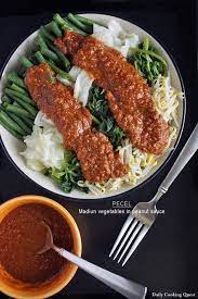 Pecel Madiun Vegetables In Peanut Sauce Recipe Pecel Food Cuisine Recipes