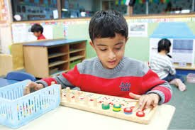 اللعب.. وسيلة مؤثرة في تشكيل شخصية الطفل وزيادة ذكائه - العلم اليوم -  دراسات و بحوث - البيان