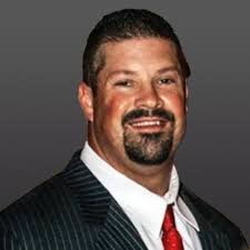 Greg Robinette's Instagram, Twitter & Facebook