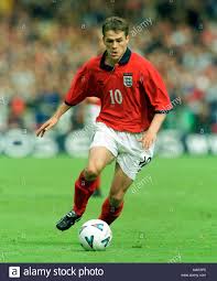 Now he is a bt sport pundit and a racing horse owner after hanging up his football boots. Michael Owen England Poster Kunst Com Antiquitaten Kunst