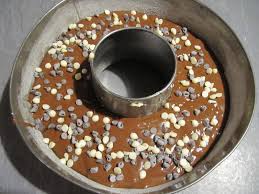 La pépite de chocolat constitue un ingrédient clef dans la plupart des pâtisseries à base de chocolat. Gateau Chocolat Et Ses Pepites Fait Au Thermomix Mille Et Une Saveurs Dans Ma Cuisine