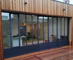 Menuiseries En Acier Chassis Fixes Porte Et Fenetre Exterieur Bardage Bardage Bois Exterieur Extension Maison Bois