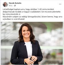 Merjenek igent mondani a gyermekre, merjenek jelen le. Novak Katalin Miniszter Novak Katalin Csaladokert Felelos Tarca Nelkuli Miniszter Foto