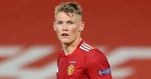 Join wtfoot and discover everything you want to know about his current girlfriend or wife, his shocking salary and the amazing tattoos that are inked on his body. Watch Scott Mctominay Scoffs When Asked If Psg Players Fall Too Easily Planet Football