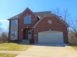 18066 curtis ct, livonia, mi 48152