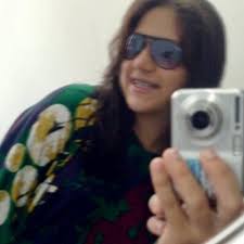 Nina Hurst (@Nina_Hurst)