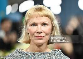 396 Pamela Gilbert Photos & High Res Pictures