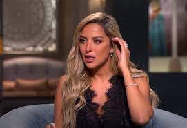 محتاجة فيلم رومانسي وحب وطبطبة ريم مصطفى تتصدر تريند تويتر بعد إطلالتها في افتتاح مهرجان الجونة السينمائي | صور لعرض الإبداعات السينمائية. Ø§Ù„Ù…Ù„Ø®Øµ Ø±ÙŠÙ… Ù…ØµØ·ÙÙ‰ ÙÙŠ ØµØ§Ø­Ø¨Ø© Ø§Ù„Ø³Ø¹Ø§Ø¯Ø© Ø²ÙˆØ±Øª ØªÙˆÙ‚ÙŠØ¹ Ø¨Ø§Ø¨Ø§ Ø¹Ù„Ù‰ Ø§Ù„Ø´Ù‡Ø§Ø¯Ø© ÙˆØ£Ø¯ÙŠØª Ù…Ø´Ø§Ù‡Ø¯ Ø§Ù„Ø£ÙƒØ´Ù† ÙÙŠ Ø´Ø¯ÙŠØ¯ Ø§Ù„Ø®Ø·ÙˆØ±Ø© Ø®Ø¨Ø± ÙÙŠ Ø§Ù„ÙÙ†