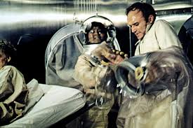 Everyone in the community dies within days, except for a baby and an insulated drunkard. The Andromeda Strain Top 10 Epidemic Movies Time Com