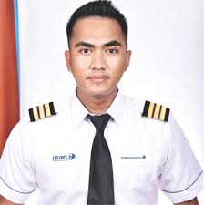 Gonna drop here my first lisence renewal in my career.It has been a year  and praise to God that I have completed my DHC6 Viking type rating and  halfway journey to complete