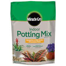 Resists soil compaction and supports healthy root structures. Miracle Gro 6 Qt Indoor Potting Soil Mix 72776430 The Home Depot