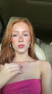 Anna Bencomo's Instagram, Twitter & Facebook