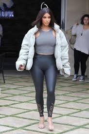 Guys, something astonishing just happened over on khloe kardashian's blog. Cameltoe Bizniz