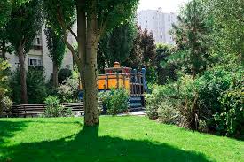 Sa carrière ne s'est pas arrêtée là : Trfihi Parks Parks Parc Youri Gagarine Levallois