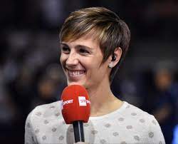 La sélectionneuse de l'équipe de france de basket valérie garnier a écarté jeudi la meneuse marine fauthoux et le pivot aby gaye pour former. Ffbb Auf Twitter Cette Rencontre Sera Commentee Par Le Journaliste Lukasnicot Accompagne De La Meneuse De Basketlandes Et Ancienne Capitaine Emblematique Des Bleues Capsule19 Https T Co Nkiiljpnl6