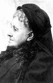 Georgia Latimer's Instagram, Twitter & Facebook