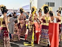 This page is to show much love for all our fellow hmong people! Eating Thirty In Fresno Finding Home At Hmong New Year Boom California