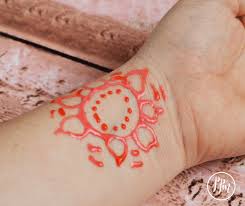 If the tattoo is on your wrist or ankles, wrap the tattoo in tissue paper and then plastic wrap to keep the tattoo away from the elements and keep the tattoo moist. Diy Henna Tattoos Easily Create Your Own Designs