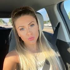 Sallie Mathis's Instagram, Twitter & Facebook