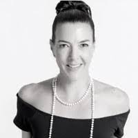 Suzanne Delaney's Instagram, Twitter & Facebook