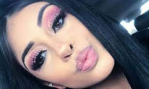 Medrado e dj claytão estão entre os destaques do hora do faro. Famosa Cantora Revela Que Esta Gravida De Nove Meses Escondi