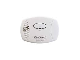 If you are installing this co alarm for use by others, you must leave this manual—or a copy of it—with this co alarm is designed to detect carbon monoxide from any source of combustion. First Alert Co400 Battery Powered Carbon Monoxide Alarm Carbon Monoxide Detectors Home Garden Worldenergy Ae