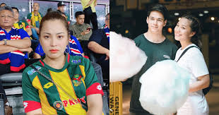 Dini schatzmann adalah seorang pelakon baru yang menpunyai darah campuran melayu dan switzerland. Dini Azan Schatzmann Age Biodata Dini Schatzmann Pelakon Drama Bukan Cinta Aku Oh Sentiasa Menyokong Antara Satu Sama Lain Walaupun Ketika Badai Melanda Hubungan Mereka Nyata Mendapat Sokongan Peminat Boyke