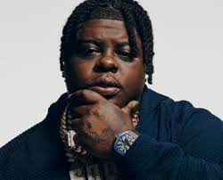 Roland Lundy's Instagram, Twitter & Facebook