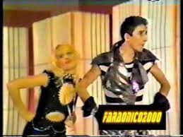 Si tratta di una chicca, di una curiosità. Heather Parisi Why Fantastico 5 Youtube