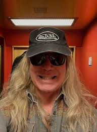 Adrian Vandenberg added a new photo.