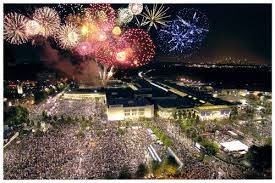 Going To The Fireworks At Lenox Lenox Square Lenox Square Mall Atlanta