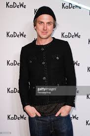 Eidinger, who excelled in many shakespeare roles as well as the popular babylon. Lars Eidinger Actors Beautiful Men New Photo