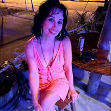 Happy bday to Kevin Raz!!! Great singer AND he has a great asssss!!! Lol  happy bday bro!