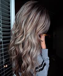 These highlights tend to look best on longer lengths, so try wearing your hair curly. 30 Hottest Trends For Brown Hair With Highlights To Nail In 2021