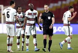 Makkelie estará asistido por los también holandeses mario diks, hessel steegstra, mientras que allard lindhout será el cuarto árbitro del duelo. Arbitro Pede Desculpas Por Nao Validar Gol De Cristiano Ronaldo Nas Eliminatorias Jovem Pan