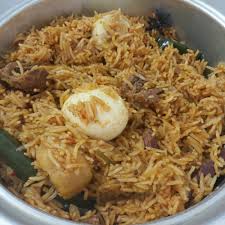 1/2 cawan air + 1/2 cawan susu cair atau 1 cawan air Resipi Nasi Briyani Sedap Guna Kari Kambing Dalam Tin