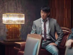 Song ministers would normally wear hats though, as a matter of station. Singaporean Actor Chin Han Joins Dwayne Johnson Film
