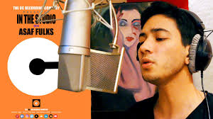 Go behind the scenes with Asaf David Fulks and OCRS student Jack Ananian  (www.mybeautifulleahmusic.com) at The OC Recording Company in Orange  County, California as they discuss microphones and compare ...