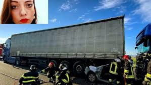 Traffico intenso in a1 questa mattina, in particolare in direzione sud, dove si sarebbe verificato anche un incidente. Tragico Schianto Sulla A1 Muore Una 30enne Di Parma La Repubblica